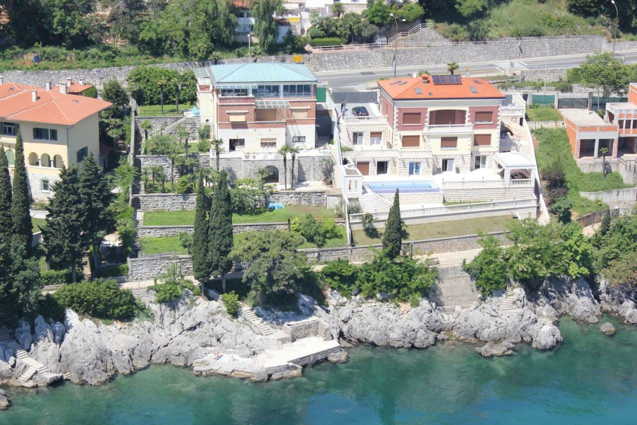 Villa Isabella - Luxury With Style Right Next To The Beach, Private Pool And Sea View Opatija Luaran gambar